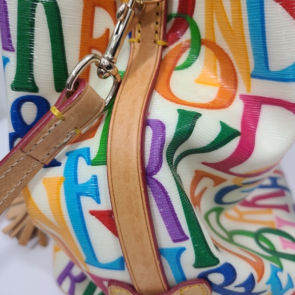 Dooney & Bourke Retro Grafica Drawstring Cinch Bucket Shoulder Sig Logo Bag - Picture 6 of 14